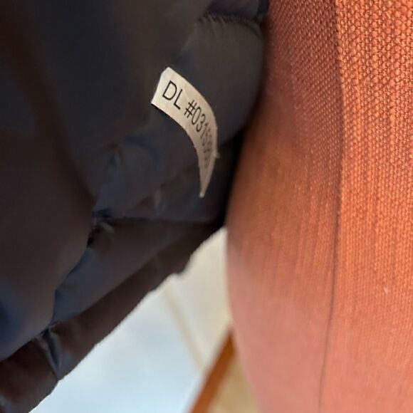 Women’s north face quilted jacket  size medium - Picture 5 of 7